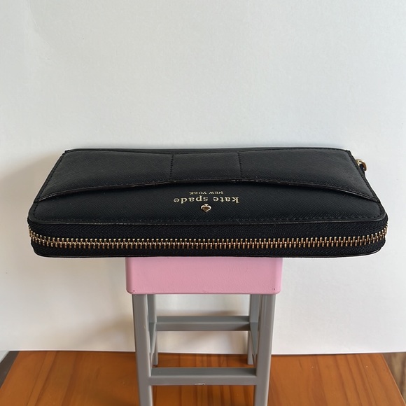 NWOT Kate Spade Black Leather Zip around Wallet, as pictured - Picture 5 of 9